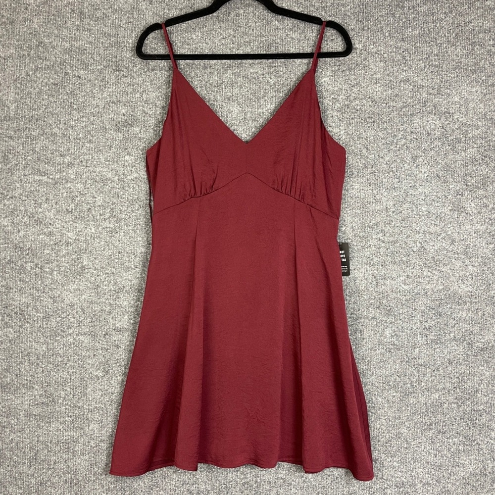 NEW Express Fit and Flare Dress Womens Large Burgundy New V-Neck Strappy Mini